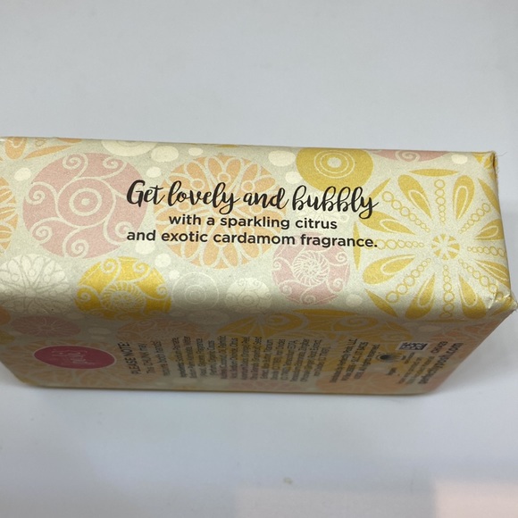 Perfectly Posh BIG Chunk! “I Love You A Whole Bunch” Bar! Citrus & Cardamom ❤️🎄 - Picture 4 of 4